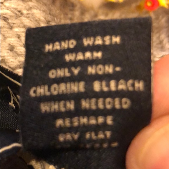 Abercrombie chunky cable knit V-neck sweater - Picture 6 of 6